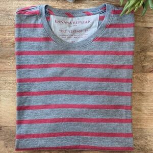 BANANA REPUBLIC Striped Crewneck Tee Shirt